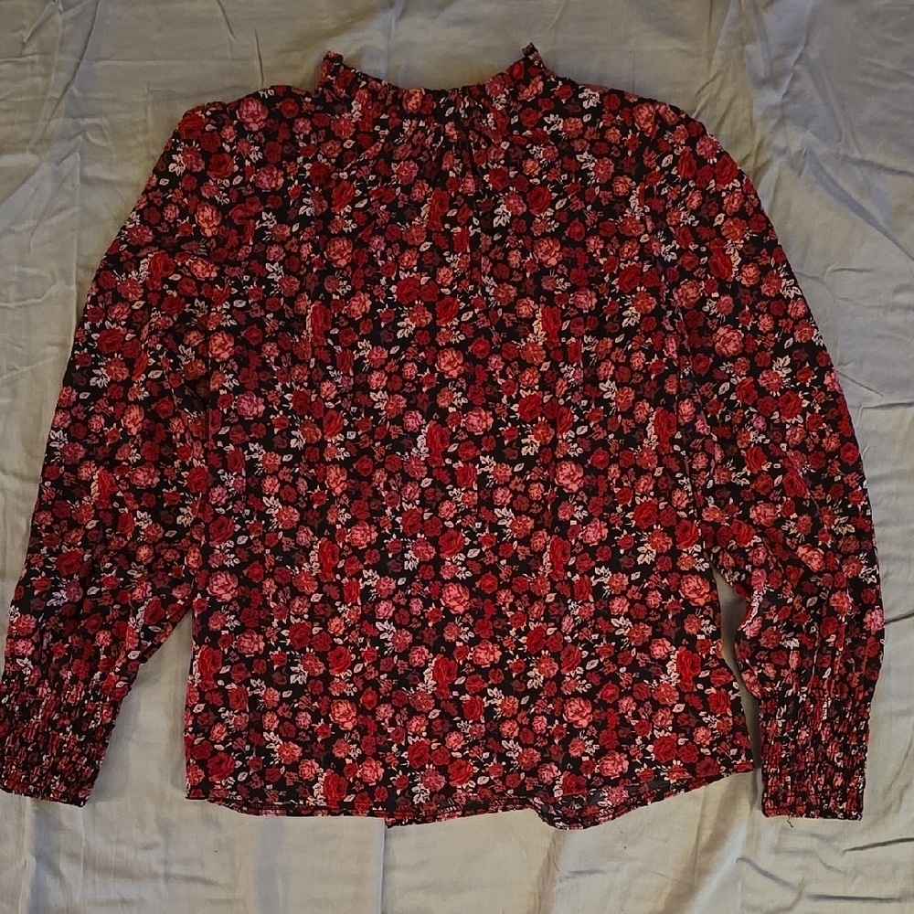 SHEIN Black and Red Flpral Blouse with a Cuffed Sleeves and Mandarin Collar